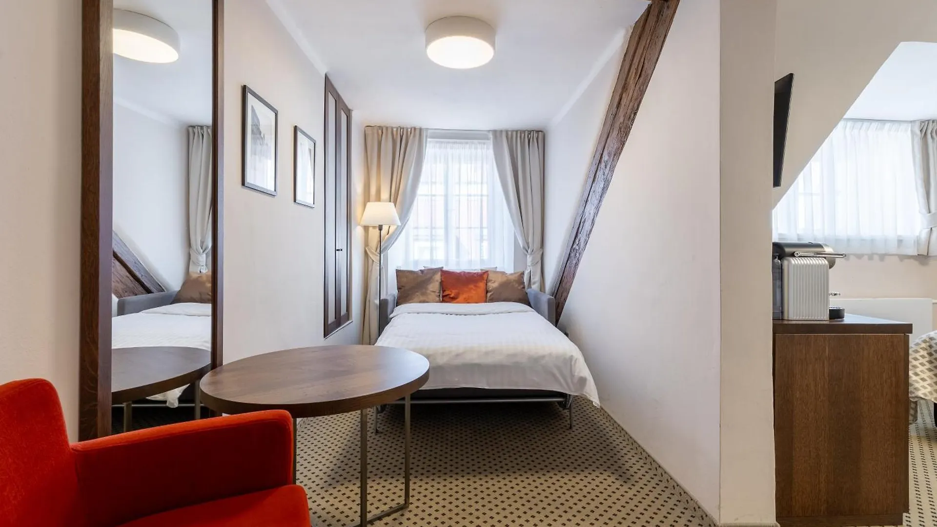 פראג Hotel Ikona